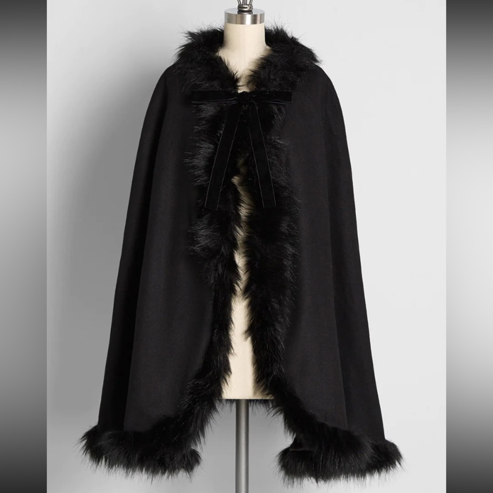 MODCLOTH COLLECTIF FAUX FUR TRIM BLACK CAPE! Formal Special Occasion Velvet Bow